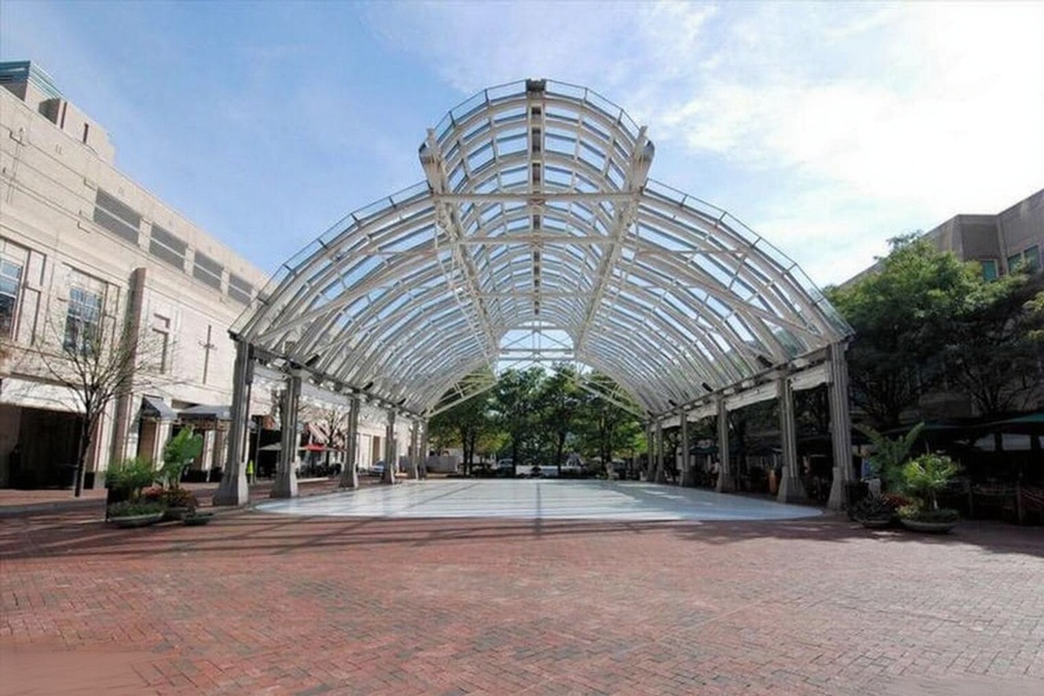 Building Photo - 2390 Hunters Square Ct