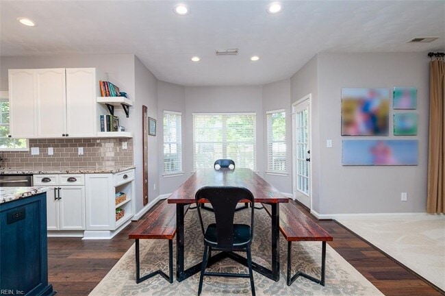 Building Photo - 1500 Ashburn Ct