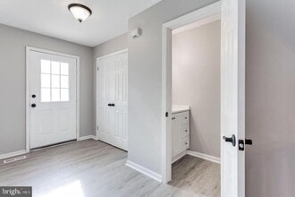 Building Photo - 304 Crescendo Way