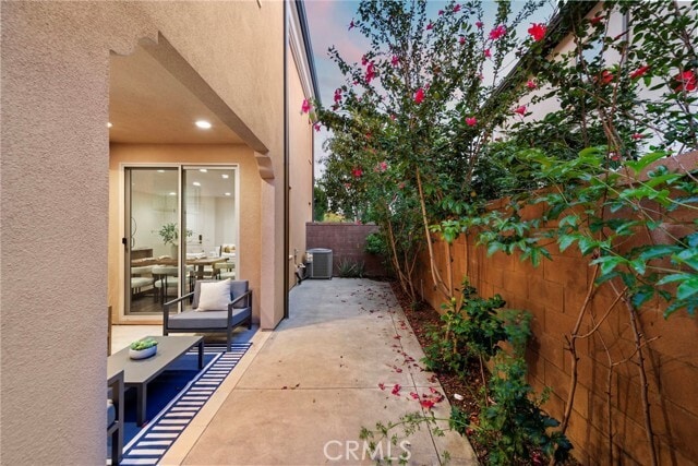 Building Photo - 111 Henson