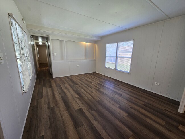 Building Photo - 1740 Missouri Ave