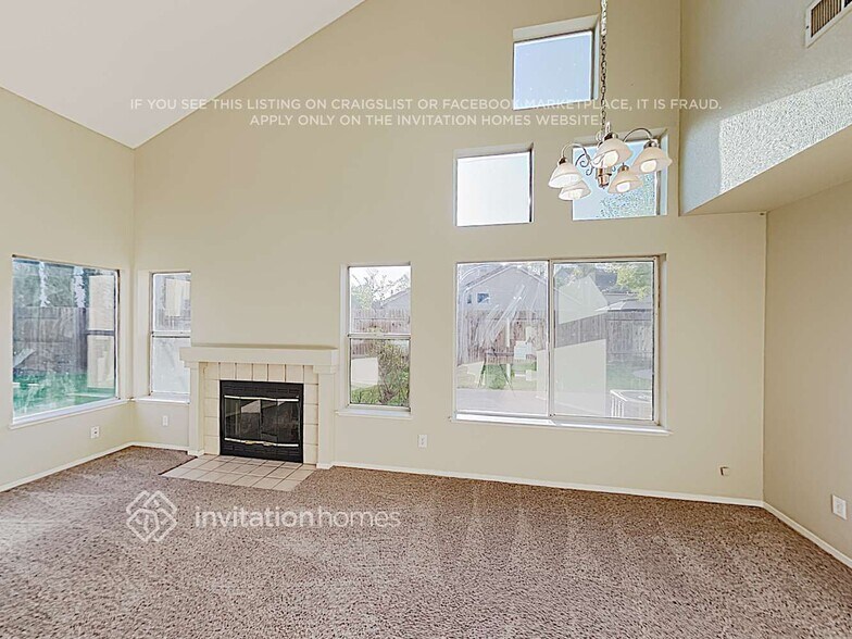 Building Photo - 8622 Aspen Ridge Ct