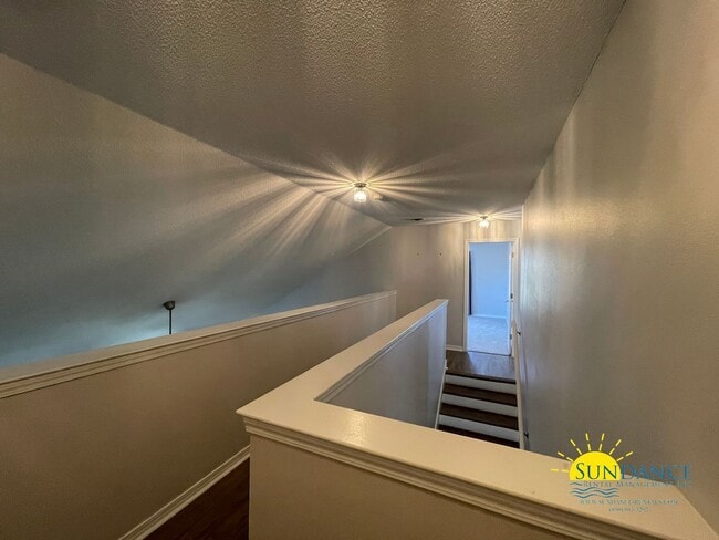 Building Photo - Prime Location and Stunning 4 Bedroom Home with Solar!