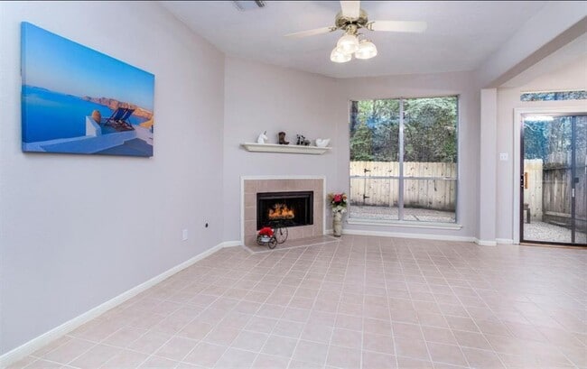 Building Photo - 134 Willowwood Cir