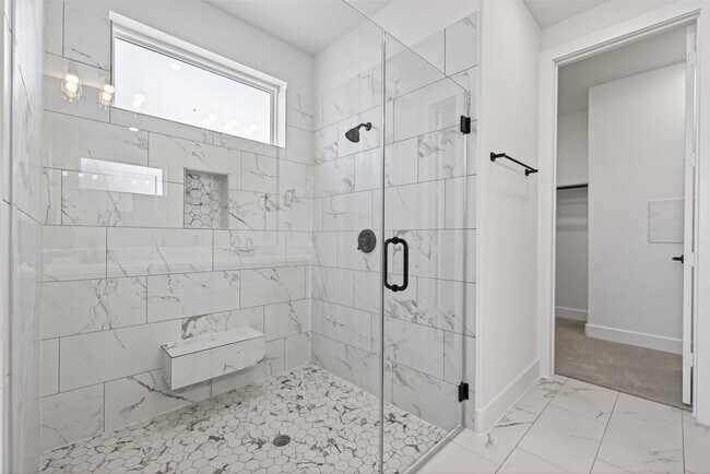 Building Photo - 702 Sonfield Dr