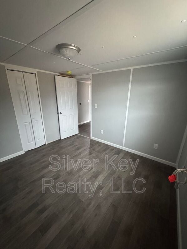 Building Photo - 3000 US-11