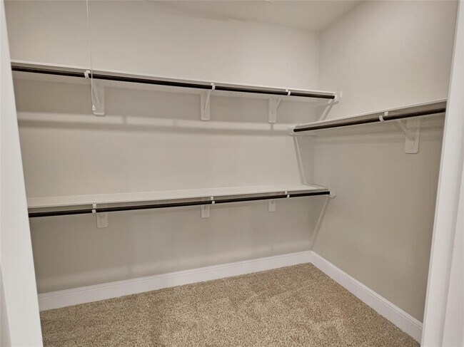 Building Photo - 21817 Enchanted Rock Dr N