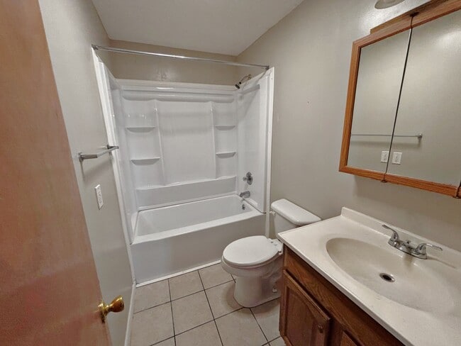 Building Photo - 45 Union Rd