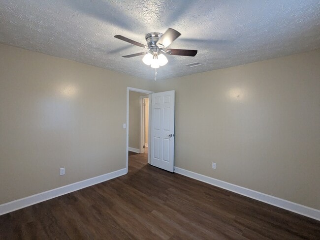 Building Photo - 7574 US-1