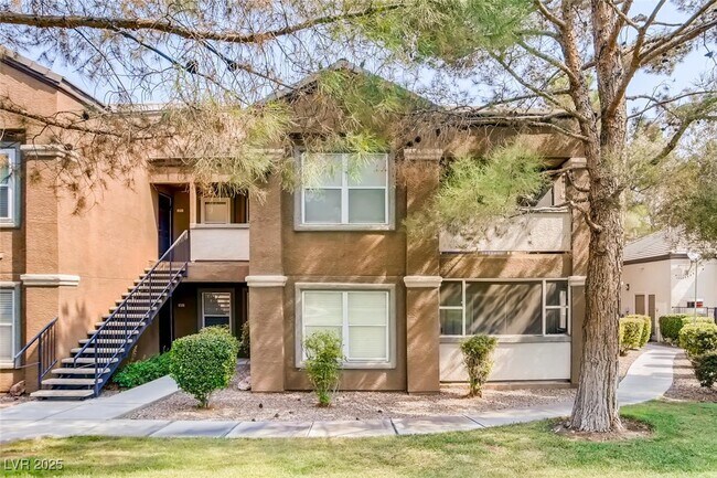 Building Photo - 555 E Silverado Ranch Blvd