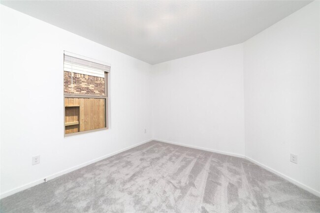 Building Photo - 1634 Blue Cypress Dr