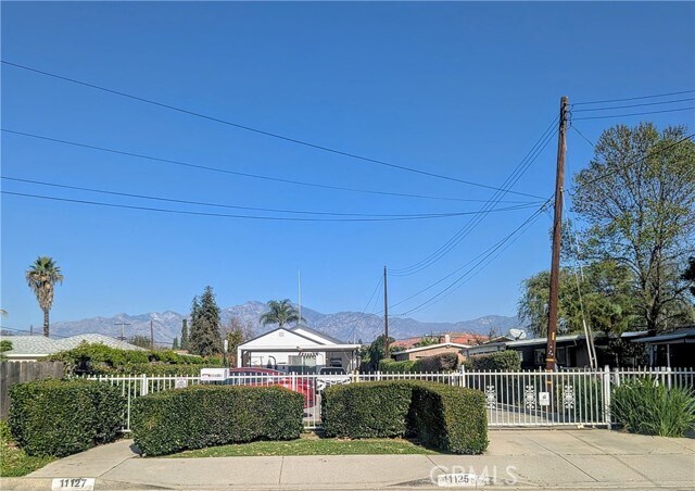 Building Photo - 11125 Freer Ave