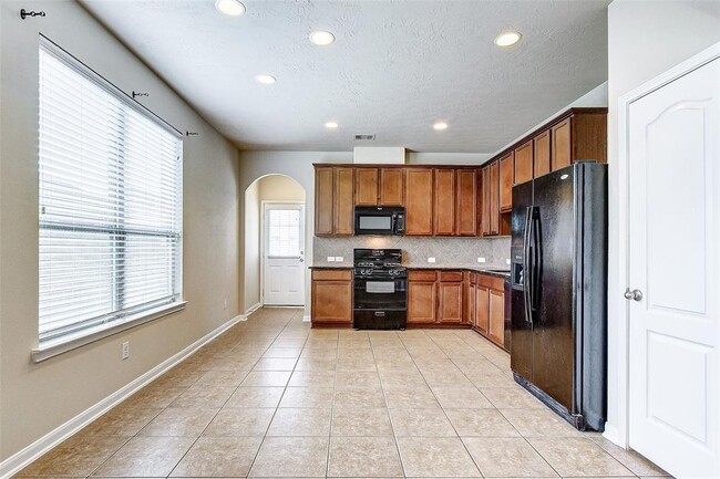 Building Photo - 22402 Lavaca Ranch Ln