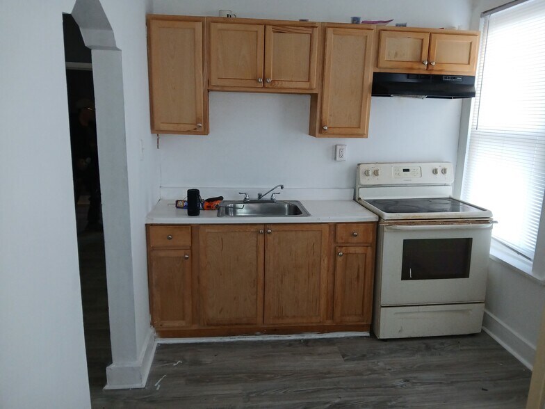 Building Photo - 3719 L St