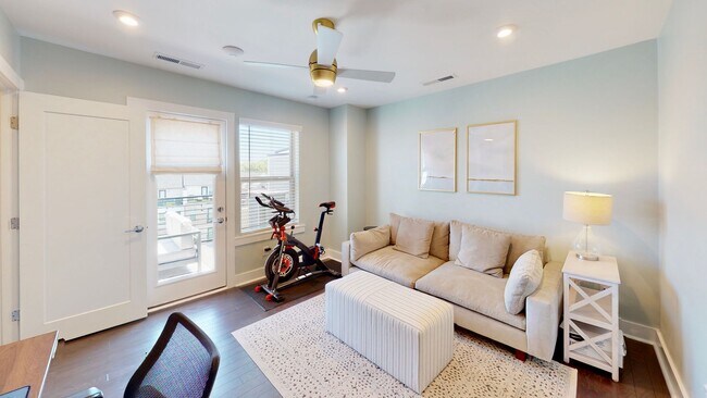 Building Photo - 18016 Nolita Ln