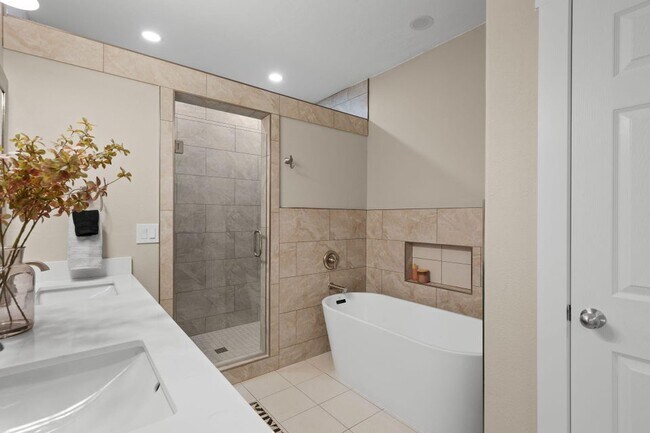 Building Photo - 1570 S Rio Virgin Dr