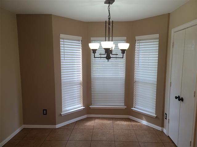 Building Photo - 305 Lake Wichita Dr
