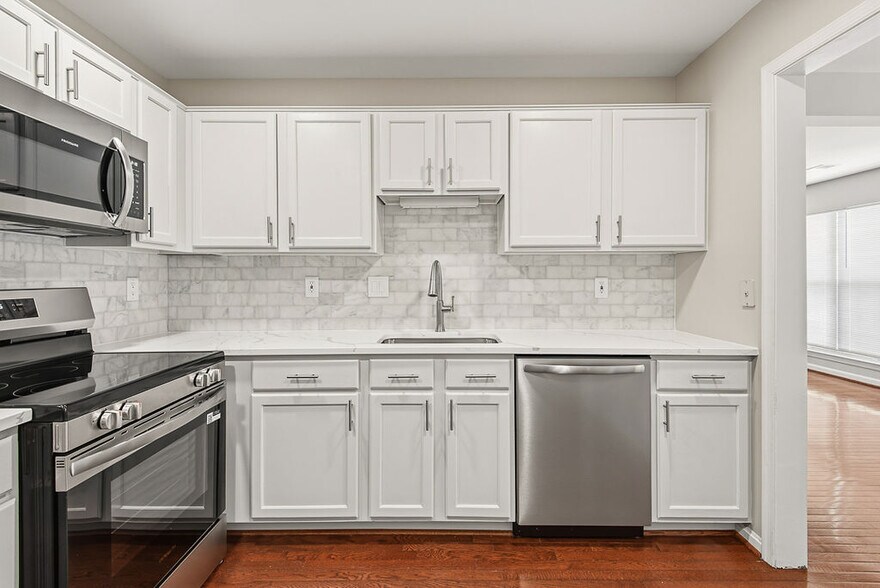 Building Photo - 11180 Rienzi Pl
