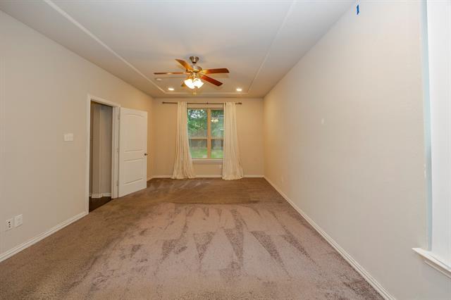 Building Photo - 1024 Mufasa Ln