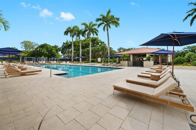 Building Photo - 13633 Deering Bay Dr