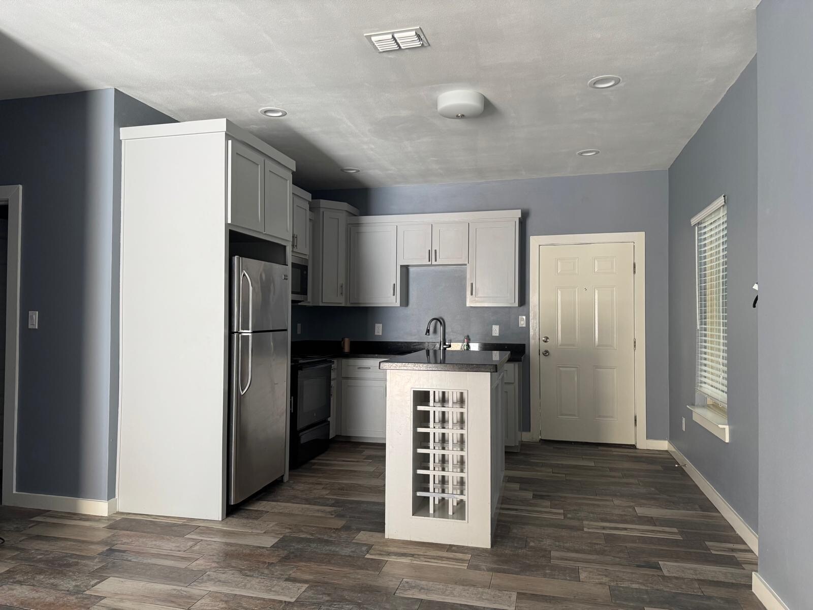 Building Photo - 2117 Taxco Ct