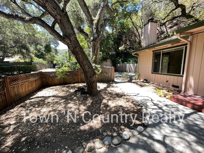 Building Photo - Charming 3-Bedroom Home in Carmel Valley –...