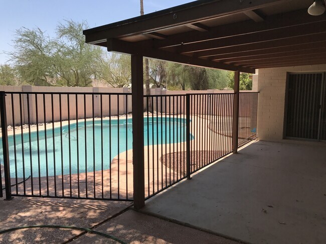 Building Photo - Tempe 3 Bed, 2 Bath - Pool and Single Story