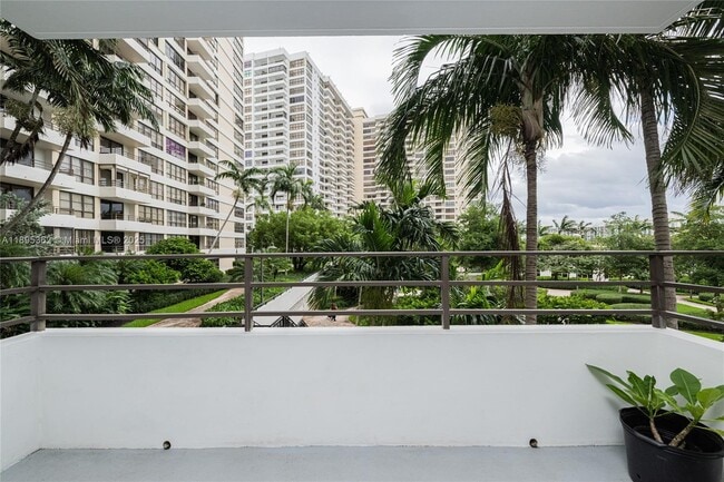 Building Photo - 600 Three Islands Boulevard