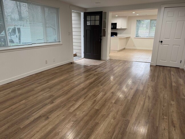 Building Photo - 16606 111th Ave SE