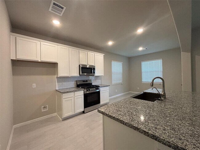 Building Photo - 10430 Port Huron Ln