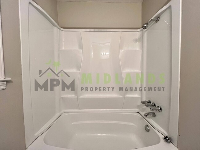 Building Photo - 6811 Doby Dr