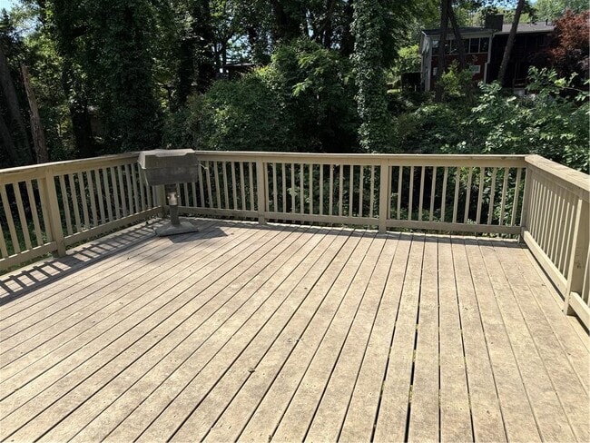 Building Photo - 4707 Riverwood Cir