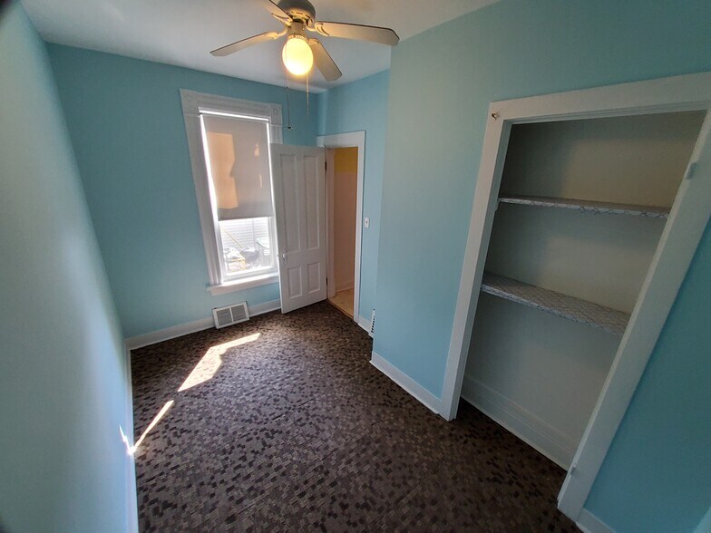 Building Photo - 1134 N 44th St
