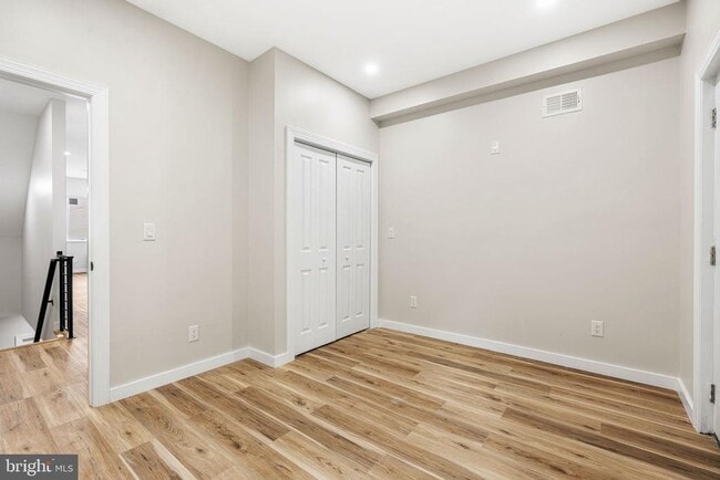 Building Photo - 1250 S 27th St