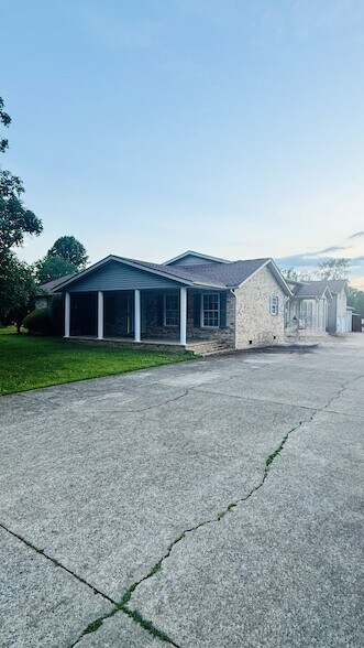 Building Photo - 3034 Fieldview Dr
