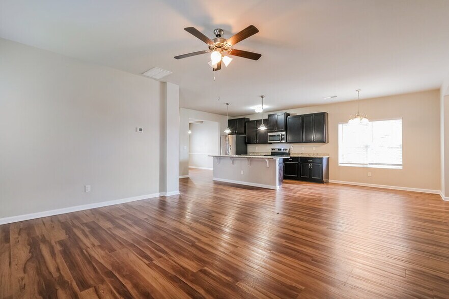 Building Photo - 184 Addy Ln