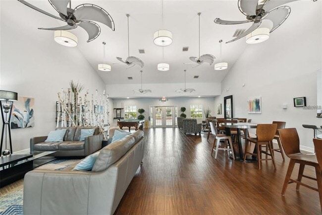 Building Photo - 3889 Pompano Dr SE