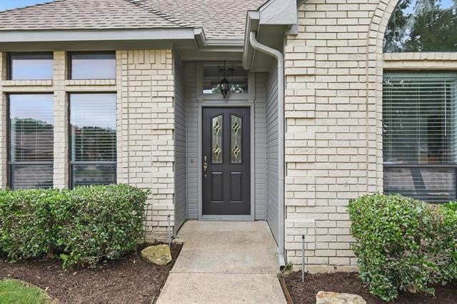 Building Photo - 501 Meadowood Ln