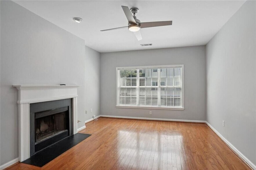 Building Photo - 206 Spring Heights Ln