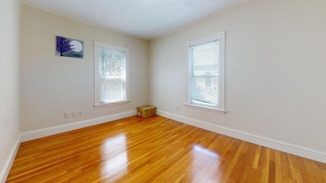 Building Photo - 111 Magoun Ave