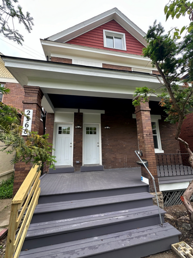 Building Photo - 2368 Fairview Ave