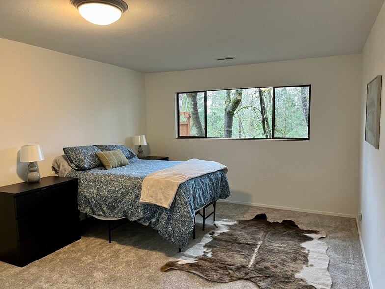 Building Photo - 3950 96th Ave SE