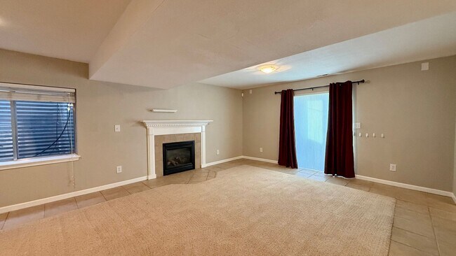 Building Photo - Northwest Colorado Springs Gem Near Trails...