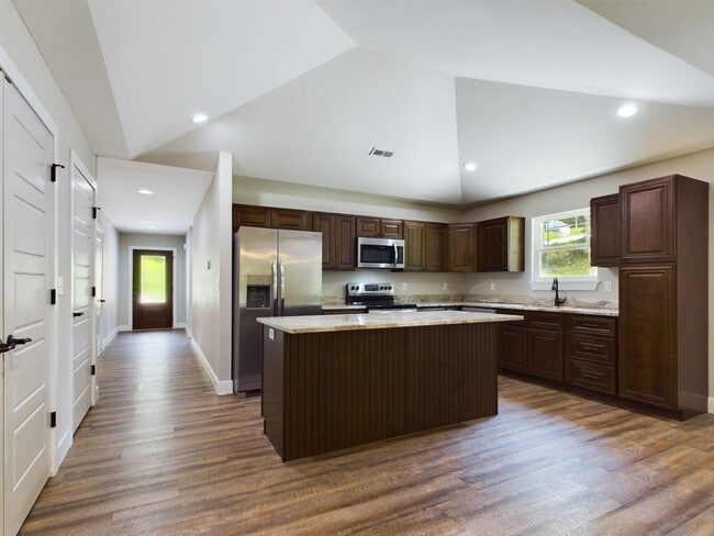 Building Photo - 131
