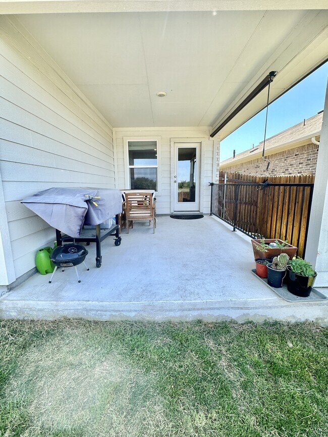 Building Photo - 116 Pronghorn Cir