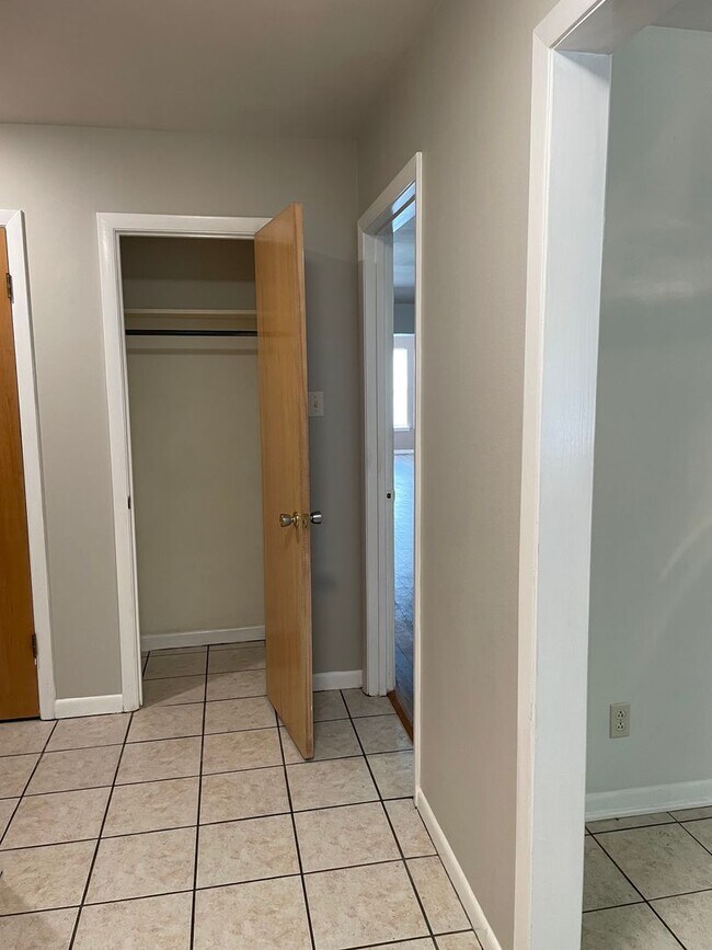 Building Photo - Now available! Pet Restrictions. Charming ...