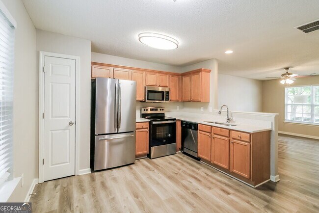 Building Photo - 229 Lossie Ln