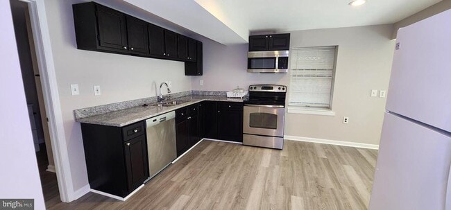 Building Photo - 3145 Elmmede Rd