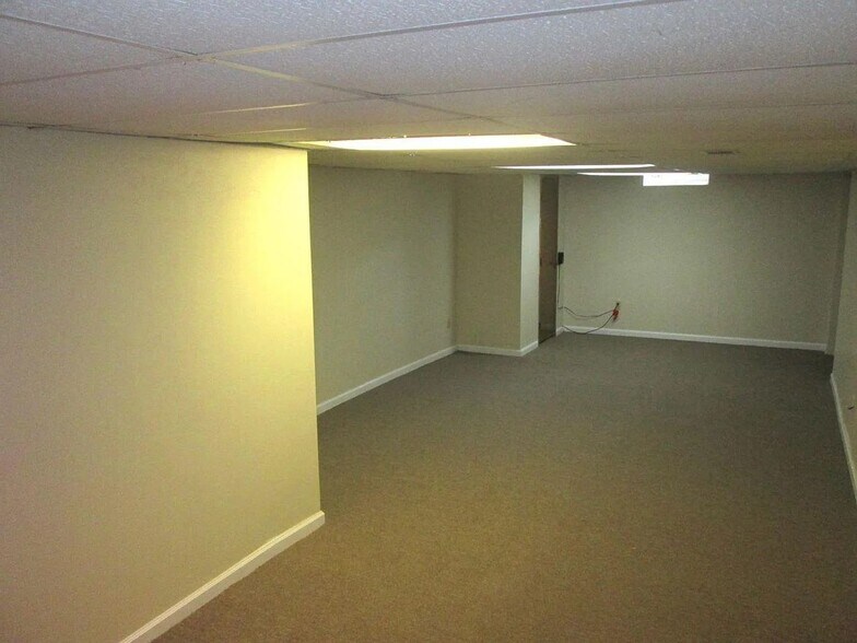 Building Photo - 3431 W Colette Ct