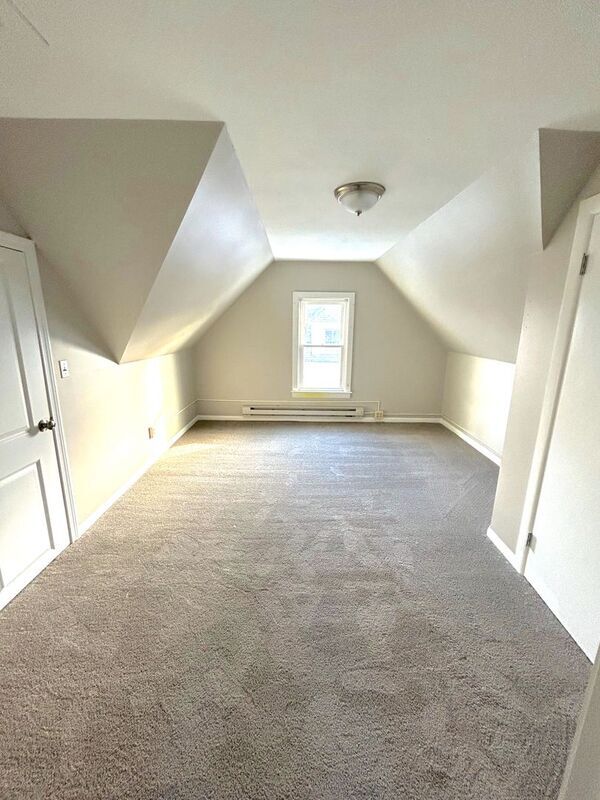 Building Photo - 22 Maple Terrace